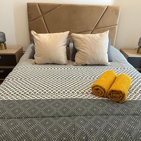 Garden Campo De Ourique Guest House - Hostel Lisboa Εξωτερικό φωτογραφία